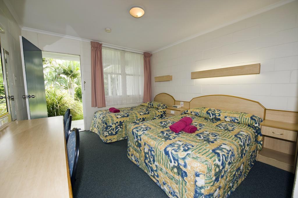 Colonial Court Motor Inn Kempsey Room photo