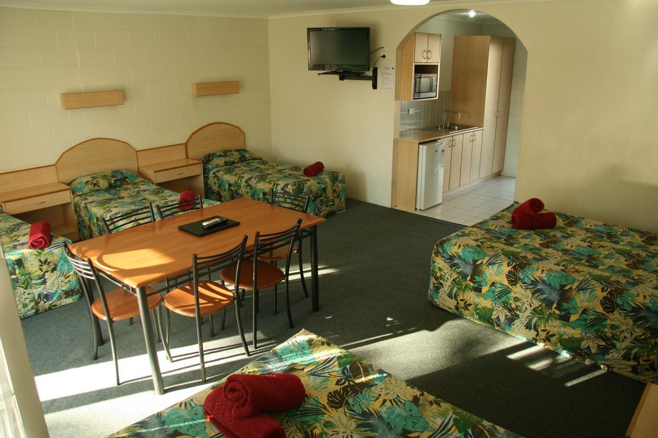 Colonial Court Motor Inn Kempsey Exterior photo
