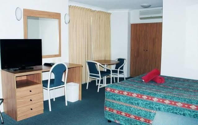 Colonial Court Motor Inn Kempsey Exterior photo
